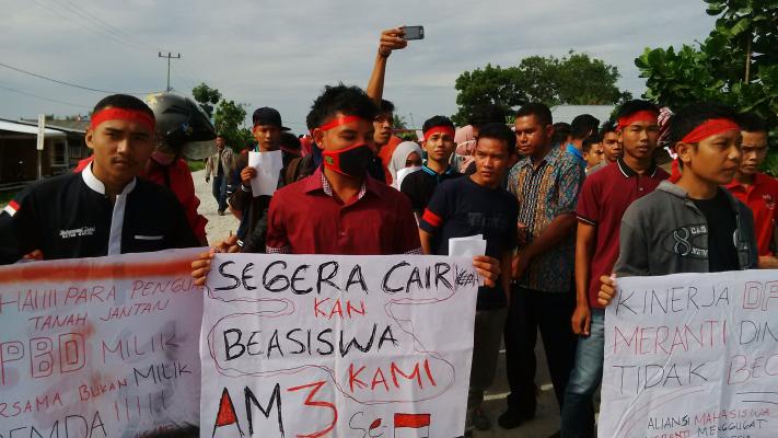 Pagi Ini, Ratusan Mahasiswa Meranti Demo Tuntut Janji Pemda Soal Beasiswa