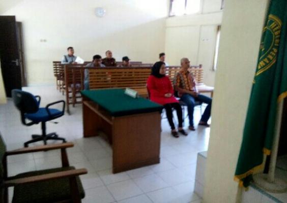 Suami Istri Oknum Pegawai Disdukcapil Pekanbaru Mulai Disidang