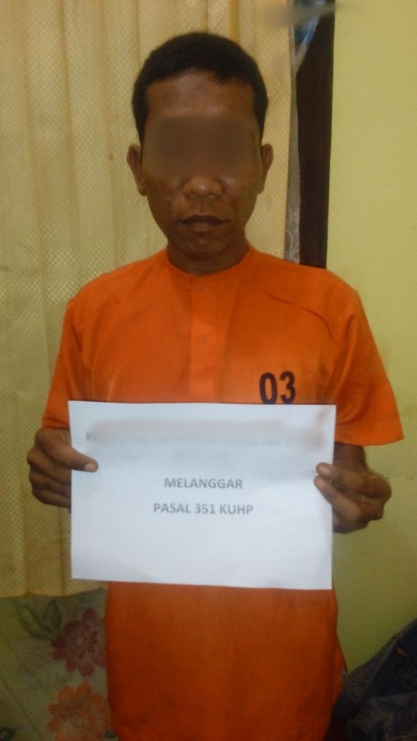 Emosi tak terkendalikan pria ini di tahan polisi,ini kronologisnya.