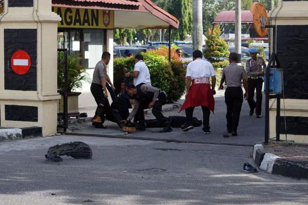 Jurnalis TVOne dan MNC Terluka dalam Serangan di Mapolda Riau