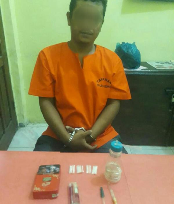 Pemuja Barang Haram ini Diciduk Satres Narkoba Polres Rohil Saat di Rumah Makan