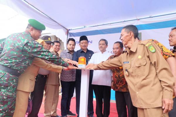 Peresmian Penyalaan Listrik, Pemkab Inhil Apresiasi Kerja Nyata PLN Mengalirkan Listrik di Desa