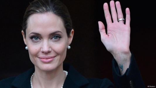 Angelina Jolie Kampanye Anti Pemerkosaan Perang
