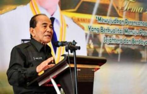 Pusat Jangan Anak Tirikan Riau Pasal  Infrastruktur Jalan