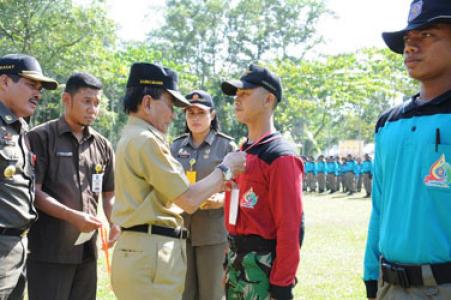 Annas: Hilangkan Image Satpol PP Penghusir Pedagang