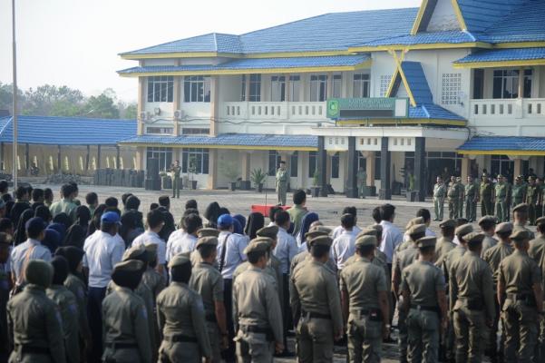 Apel Pagi Luar Biasa, Asisten III Apresiasi Kinerja Pegawai