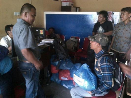 HPN 2015, PWI dan BRK Salurkan Paket Sembako