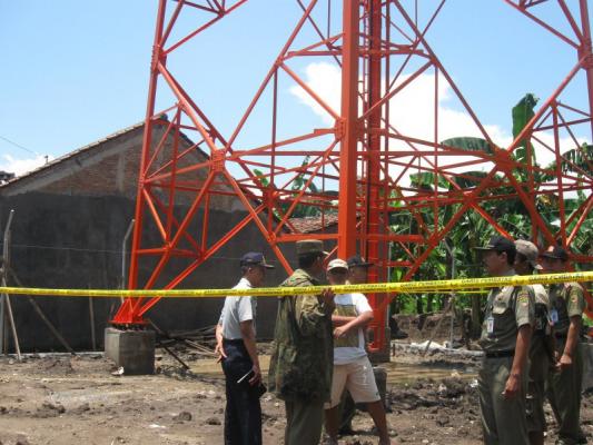 Komisi I Ancam Segel Tower Ilegal di Pekanbaru