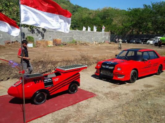 Mahasiswa Kediri Ciptakan Dua Mobil Ramah Lingkungan
