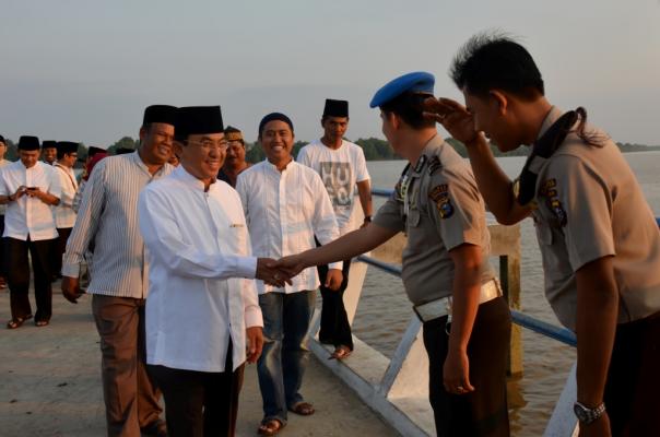 Safari Ramadhan Bupati Inhil di Sungai Piring