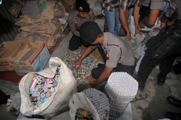 Ribuan Petasan Disita dari Rumah Warga