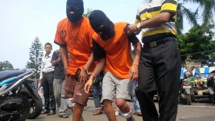 Terlibat Perampasan Sepeda Motor Gunakan Sajam, Dua Juru Parkir di Pekanbaru Dihadiahi Timah Panas