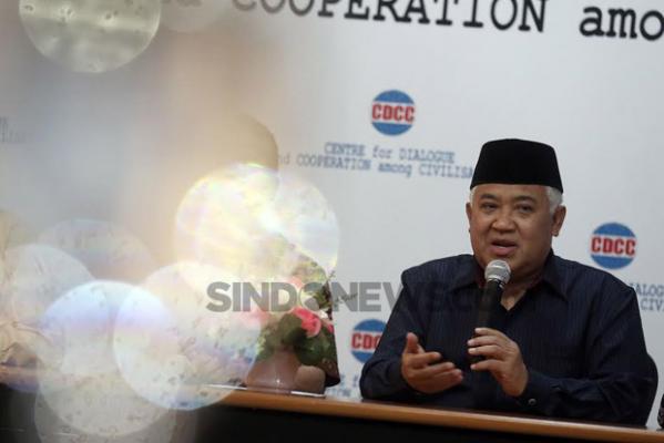 Din,mengatakan Islam adalah “agama alam semesta” (religion of nature) .