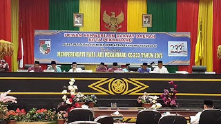 Geliat pembangunan pekan baru di bawah komando firdaus jadi kota primadona.