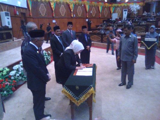 Raih WTP, DPRD Riau Gelar Paripurna Penyerahan LHP BPK RI atas Laporan Keuangan Pemprov Riau