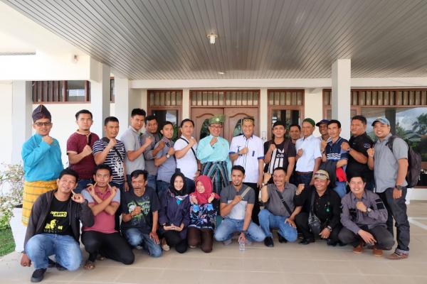 Bupati Inhil Gelar Press Conference Dengan Insan Pers