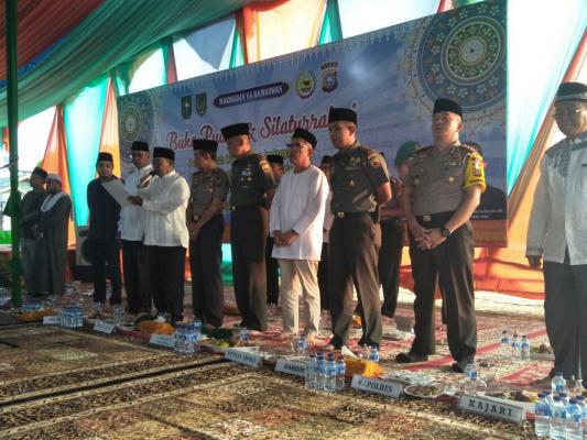 Pjs Bupati Inhil Buka Puasa Bersama Plh Gubri, Kapolda, Danrem 031/Wirabima Dan Kabinda