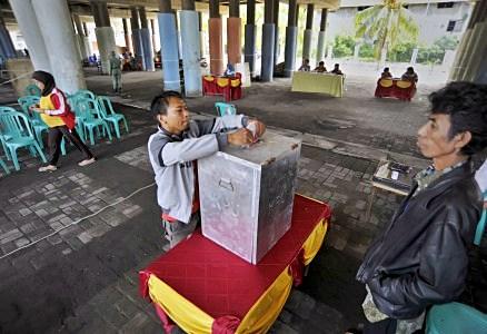 Pengamat: Quick Count Yang Menangkan Prabowo Hanya Untuk Menyenangkan Saja