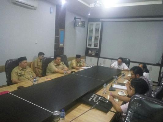Bupati Inhil Bertemu dengan elemen masyarakat menindak lanjuti kasus pungkat
