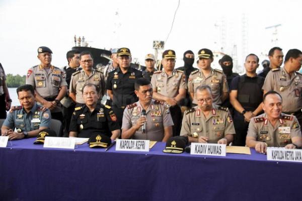 Di duga pemilik kapal yang membawa SABU 1Ton adalah warga negara Cina