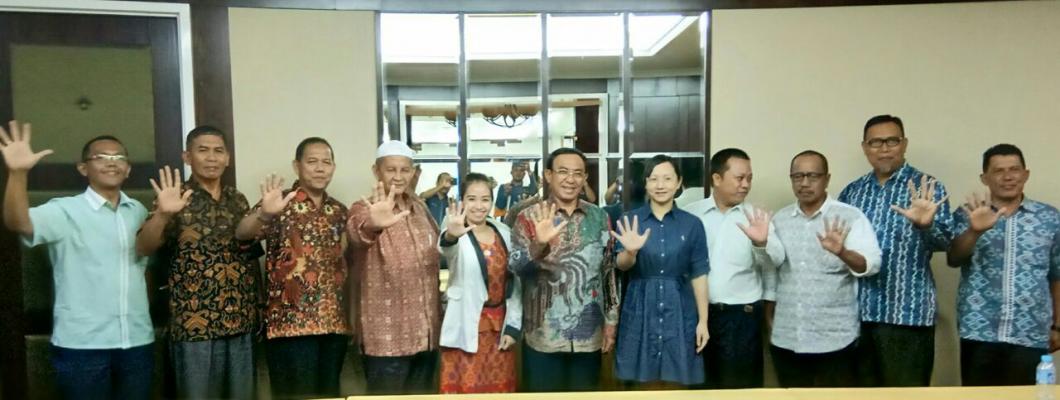 Difasilitasi CCPIT, Pemkab Inhil Lakukan Ekspose Potensi Kelapa Dihadapan Perwakilan Provinsi Hainan, Tiongkok