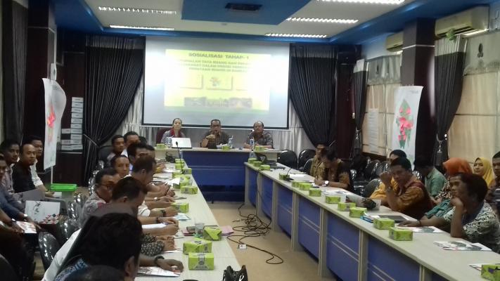 Ir.Azwan M.Si Kepala Bappeda Kampar buka sosialisasi peran serta masyarakat dalam penataan ruang daerah