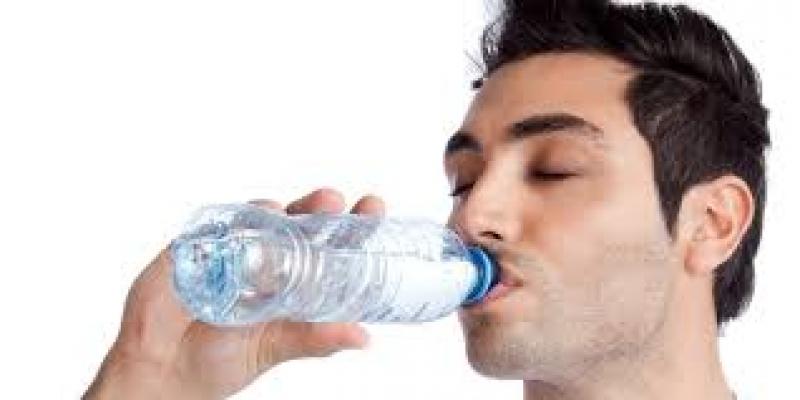 Meminum Air Setelah Makan Tingkatkan Kadar Gula Darah?