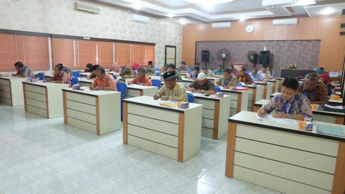 Pelaksanaan Assessment Pemkab Inhil, 34 Orang Eselon 2 Ikuti Tahap Penulisan Makalah
