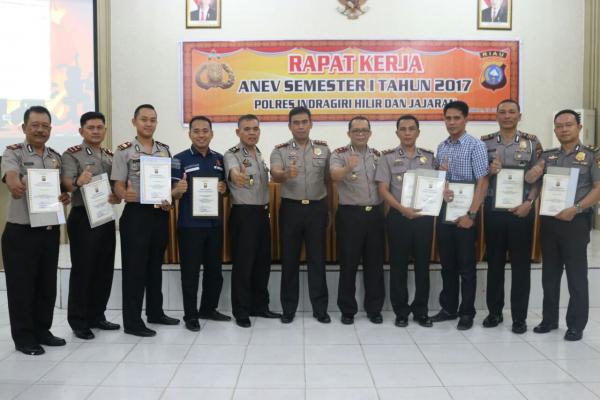 Polres Inhil melaksanakan Rapat kerja analisa dan evaluasi