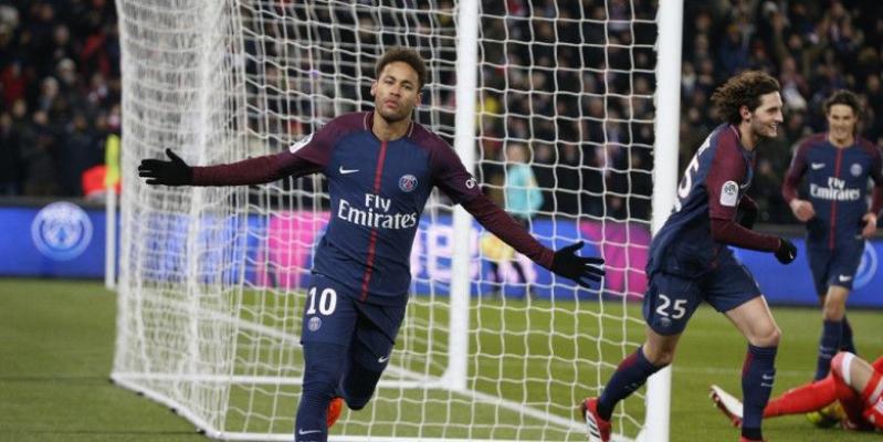 Neymar Tak Masuk 10 Nomine Pemain Terbaik FIFA 2018