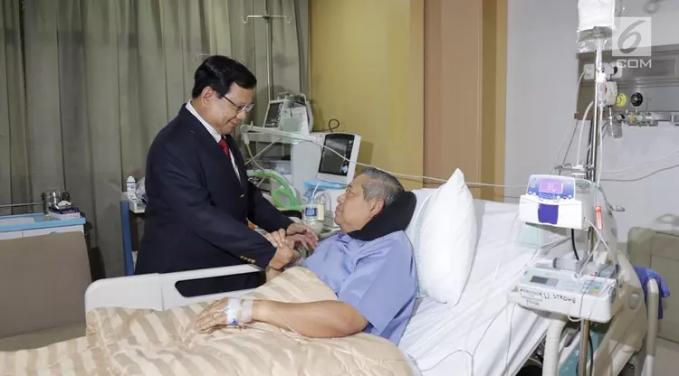 Jenguk ke RSPAD, Prabowo Minta SBY Harus Santai