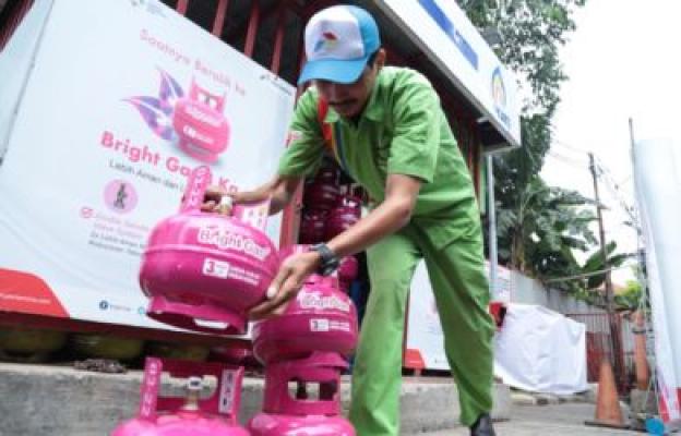Pertamina Kenalkan Varian Baru Gas Elpiji 3 Kg, Warnanya Cantik Feminim, Catat Harganya!