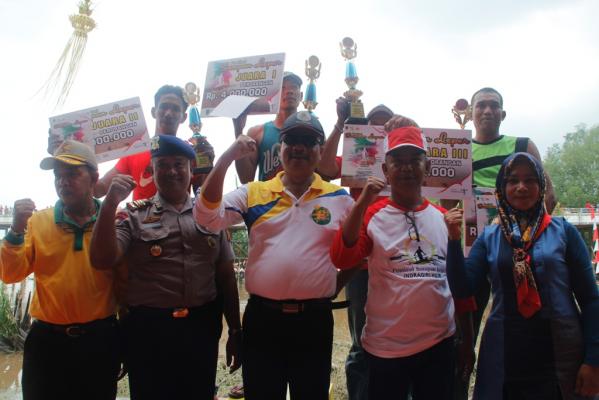 Plh Asisten 3 Setdakab Inhil Tutup Pestival Sampan Leper