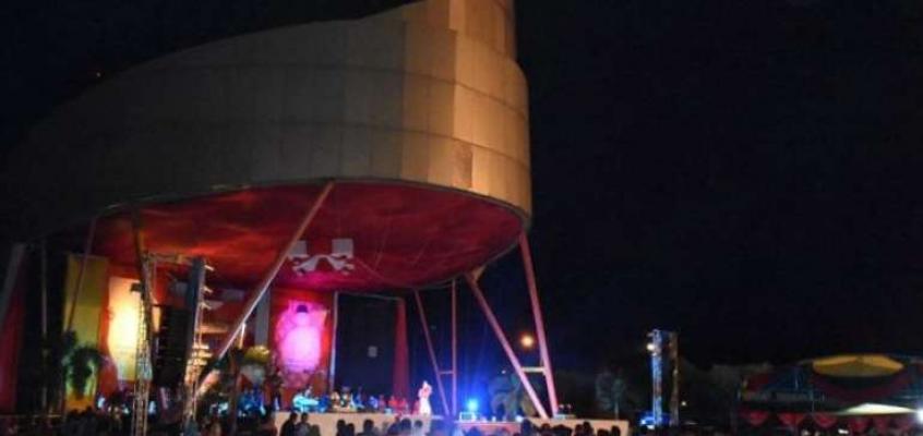 Puluhan Ribu Warga Bengkalis Padati Lapangan Tugu