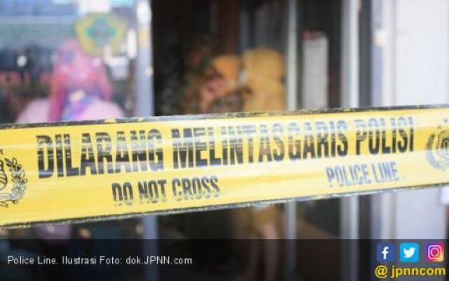 Suami Dobrak Pintu Kamar, Astaga Istrinya