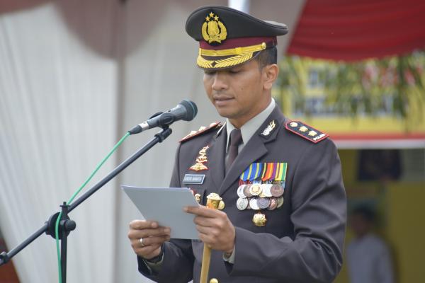 Upacara Hari Bhayangkara ke-72, Kapolres Kampar Bacakan Amanat Presiden RI