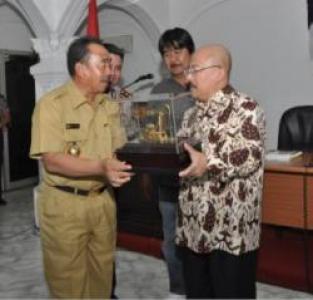 Rakor Pemkab Bengkalis dengan Tim UKP4 mengenai Karhutla