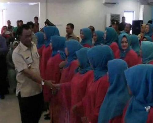Bupati Suyatno Lantik Pengurus GOW Rohil Periode 2014-2019