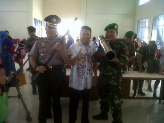 HUT RI Ke-70, Koramil Pasir Penyu Pamerkan Alutsista TNI AD