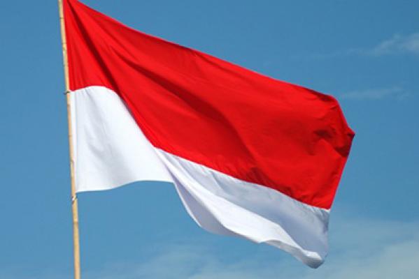 HUT RI ke- 70, Pj. Bupati Meranti Himbau Warga Pasang Bendera Merah Putih