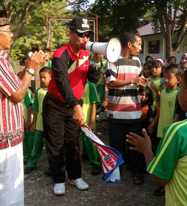 Ratusan Warga Terkul Ikuti Jalan Sehat Agustusan