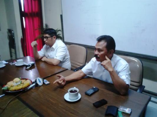 Rupiah Semakin Lemah, PHK Massal Menanti Jutaan Pekerja Indonesia