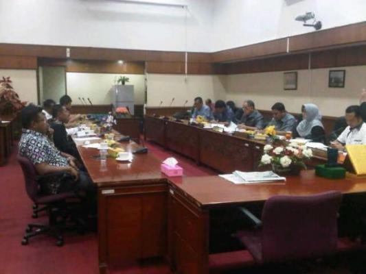 Komisi A DPRD Riau Terima Kunker Wakil Rakyat Padang Panjang