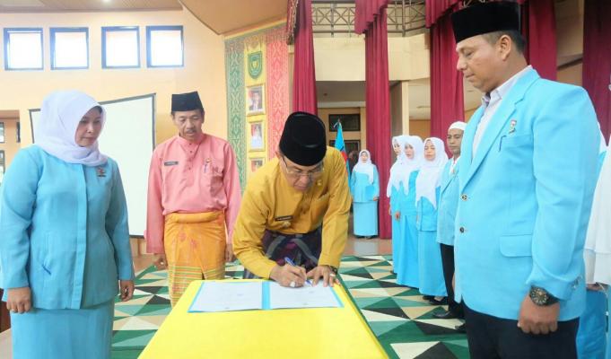 Bupati Inhil Hadiri Peringatan HAN 2017 Dan Pelantikan HIMPAUDI Kabupaten Inhil Periode 2016 - 2020U