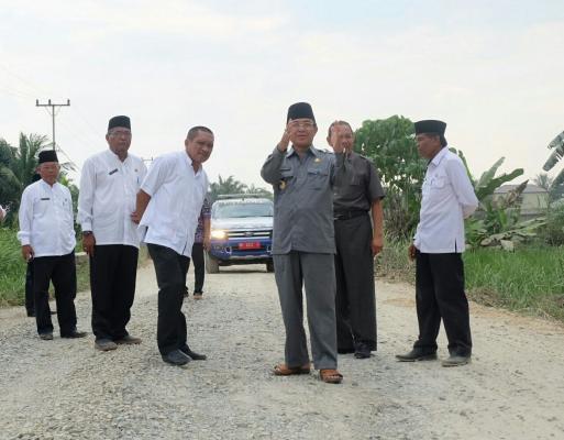 Bupati Inhil Tinjau Ruas Jalan Kotabaru-Pulau Kijang dan Selensen-Sungai Ara