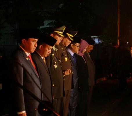 HUT Ke - 72 RI, Bupati Inhil Ikuti Apel Kehormatan Dan Renungan Suci