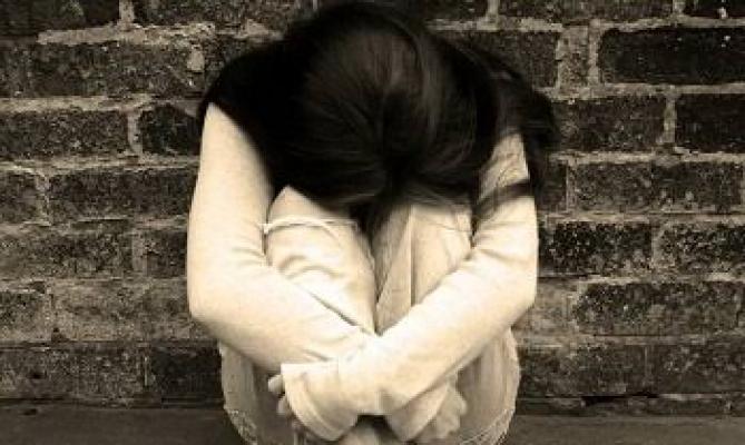 Misterius, Pria Telanjang Masuk Rumah Warga Incar Gadis Perawan dan Wanita Hamil 