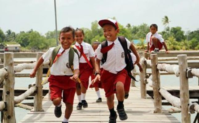 Pemkab Hanya Salurkan Bantuan Pendidikan