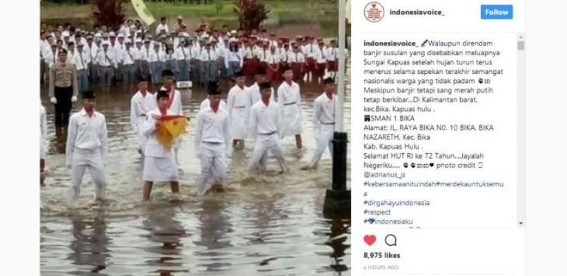 Terharu,Foto upacara HUT Kemerdekaan RI ke 72 di tengah Banjir