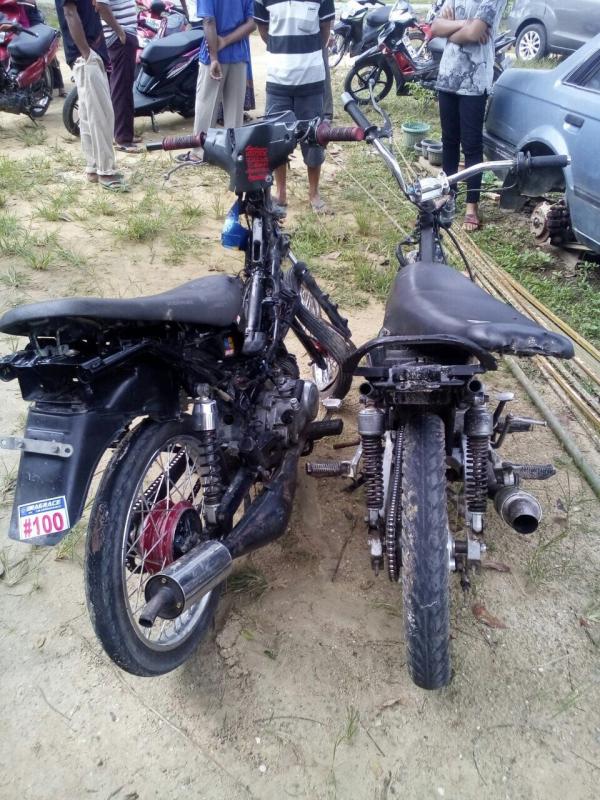 Akibat ugal ugalan di jalan raya empat orang remaja meninggal dunia.